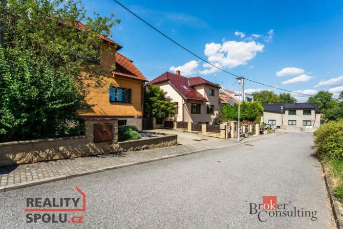 Prodej rodinného domu, Brno - Žebětín, Akátová, 222 m2