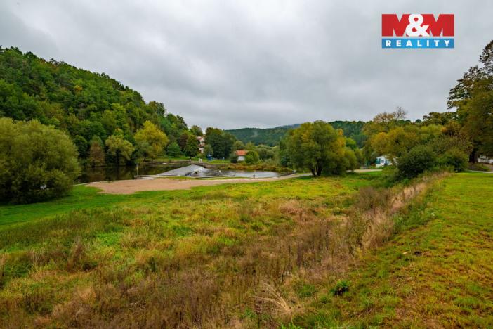 Prodej komerčního pozemku, Zlatá Koruna - Rájov, 1054 m2