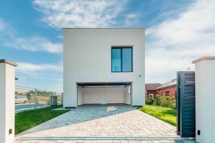 Prodej rodinného domu, Chýně, 182 m2