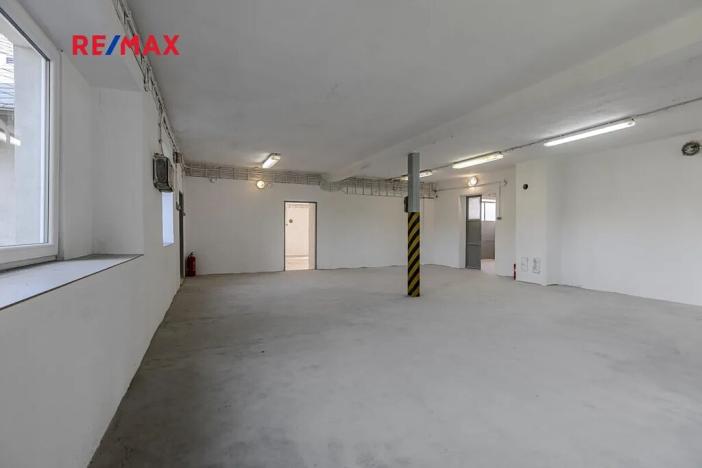 Prodej výrobních prostor, Zbiroh, Líšenská, 700 m2