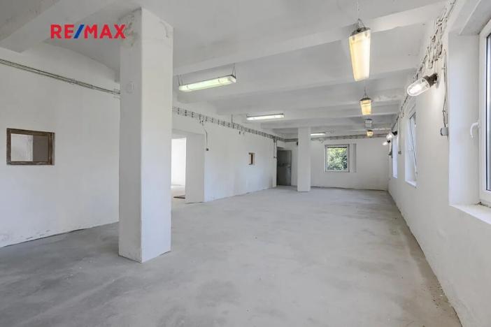 Prodej výrobních prostor, Zbiroh, Líšenská, 700 m2