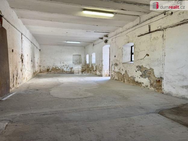 Prodej kanceláře, Pravčice, 840 m2