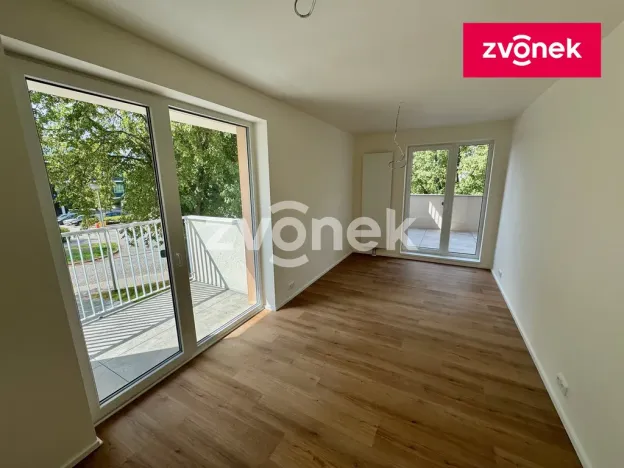 Pronájem kanceláře, Zlín, Nad Stráněmi, 72 m2