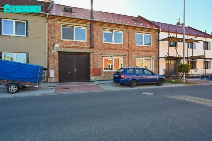 Prodej bytu 2+1, Luběnice, 140 m2