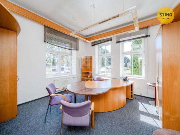 Pronájem kanceláře, Ostrava, Starobělská, 250 m2