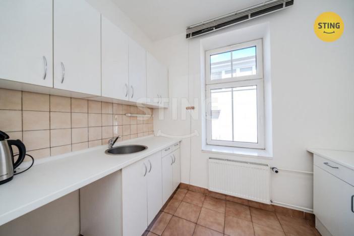 Pronájem kanceláře, Ostrava, Starobělská, 250 m2