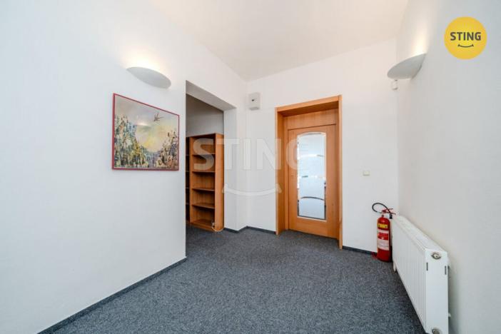 Pronájem kanceláře, Ostrava, Starobělská, 250 m2