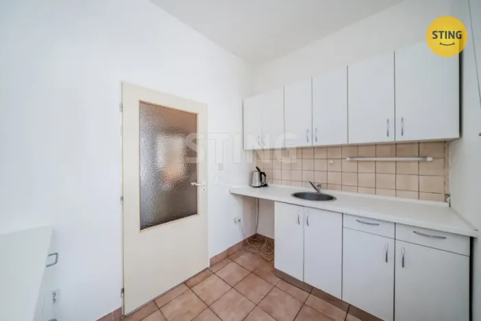 Pronájem kanceláře, Ostrava, Starobělská, 250 m2