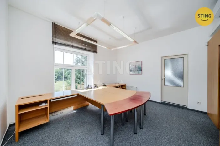 Pronájem kanceláře, Ostrava, Starobělská, 250 m2