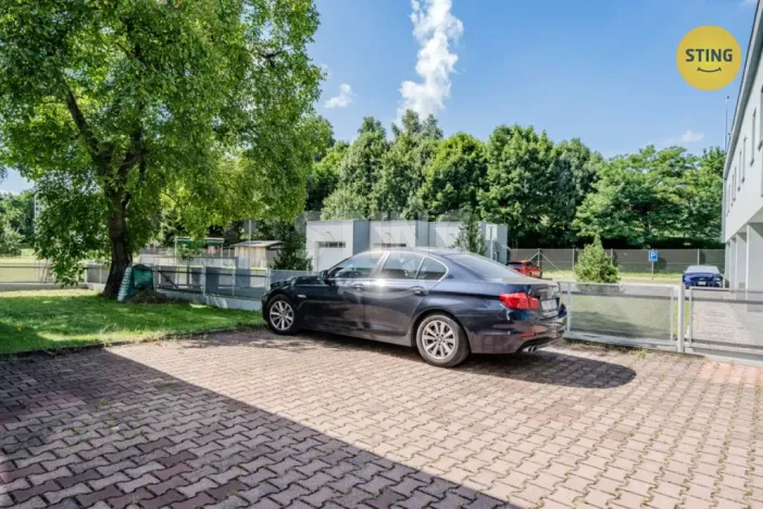 Pronájem kanceláře, Ostrava, Starobělská, 250 m2