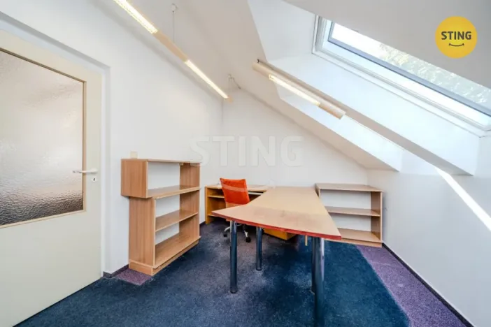 Pronájem kanceláře, Ostrava, Starobělská, 250 m2