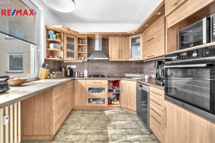 Prodej bytu 3+1, Hradec Králové - Moravské Předměstí, Sekaninova, 74 m2