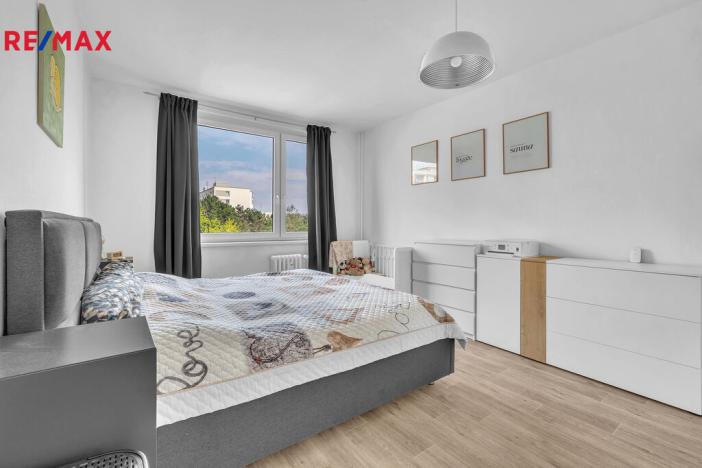 Prodej bytu 3+1, Hradec Králové - Moravské Předměstí, Sekaninova, 74 m2