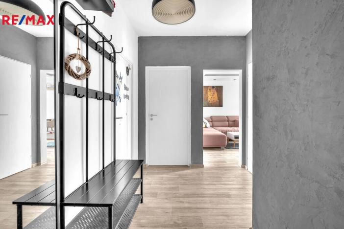 Prodej bytu 3+1, Hradec Králové - Moravské Předměstí, Sekaninova, 74 m2