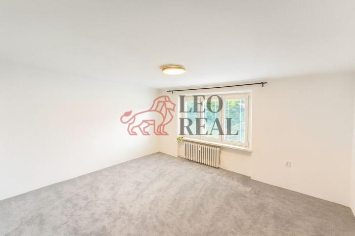 Pronájem bytu 3+1, Komárov, Odborářská, 62 m2