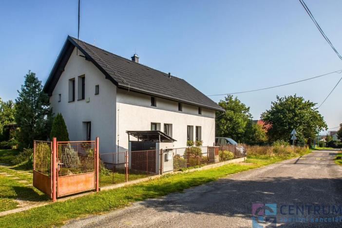 Prodej rodinného domu, Loukovec, 215 m2