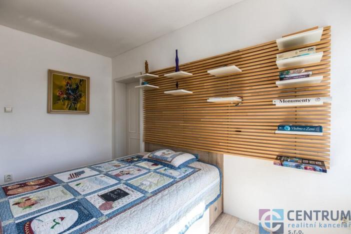 Prodej rodinného domu, Loukovec, 215 m2