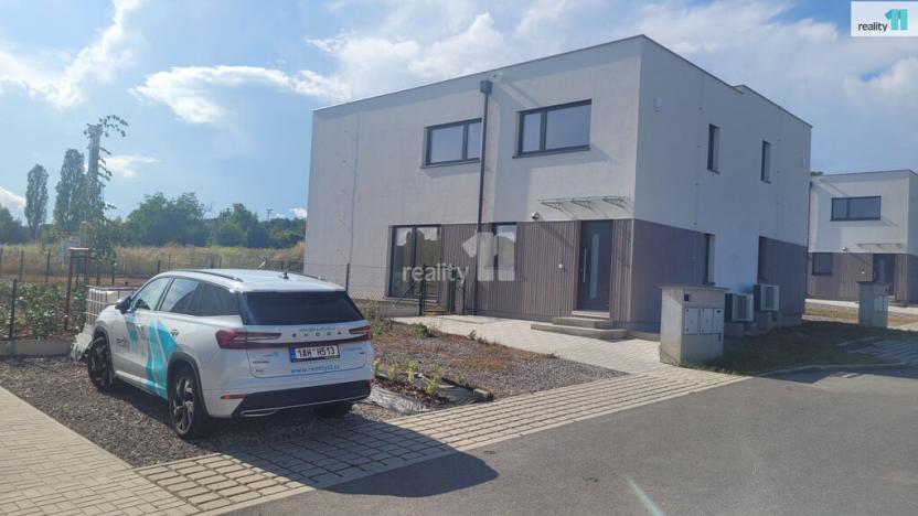 Prodej rodinného domu, Kladno - Dubí, Pechlátova, 353 m2