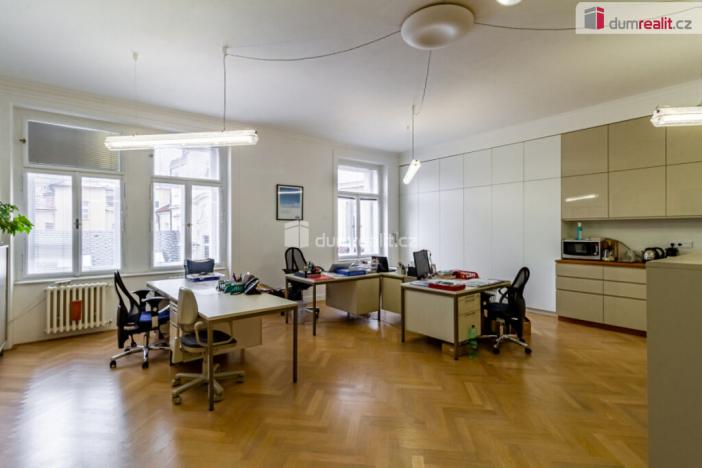 Pronájem kanceláře, Praha, Ostrovní, 118 m2