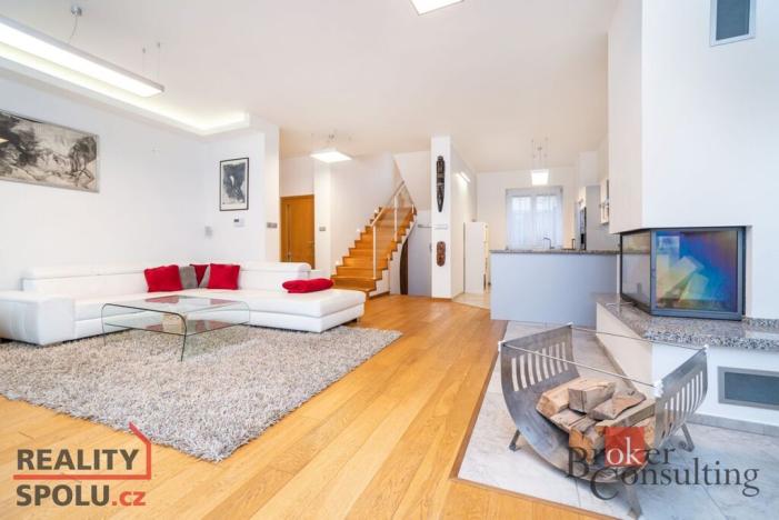 Pronájem rodinného domu, Praha - Radotín, U sanatoria, 130 m2