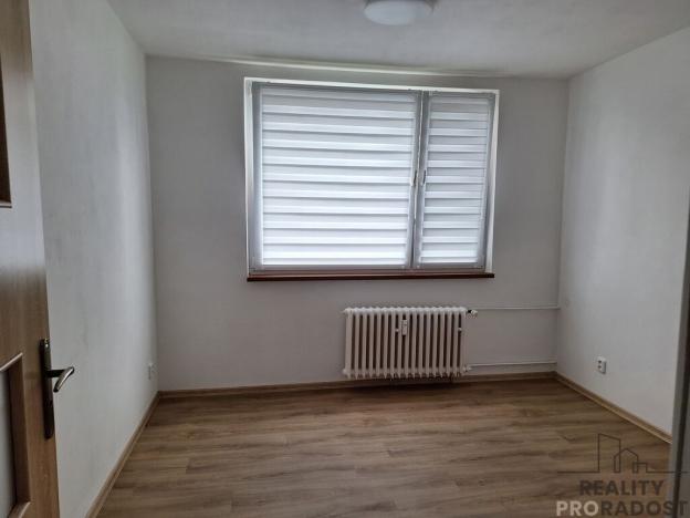 Pronájem bytu 1+kk, Děčín, Duchcovská, 20 m2