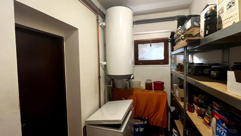 Prodej rodinného domu, Chotiněves, 300 m2