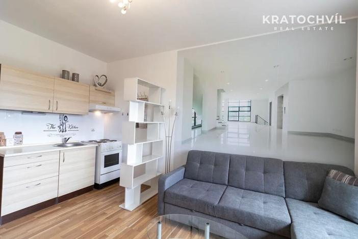 Pronájem bytu 1+kk, Kladno, Jaroslava Foglara, 22 m2