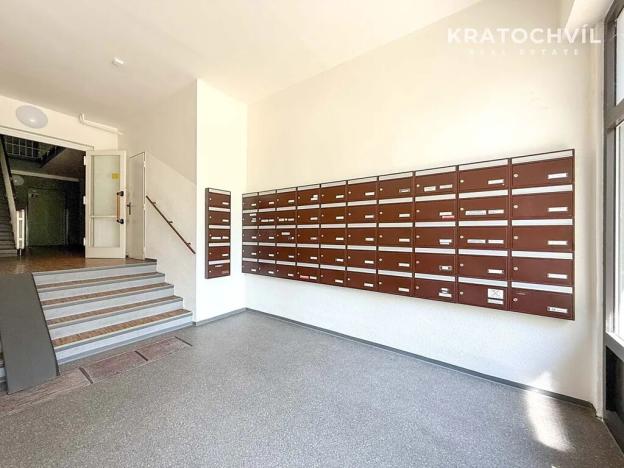 Pronájem bytu 1+kk, Kladno, Jaroslava Foglara, 22 m2