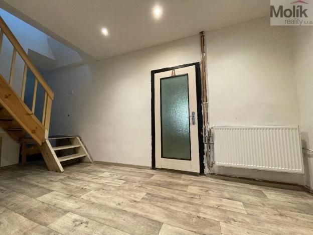 Prodej rodinného domu, Klíny, 180 m2