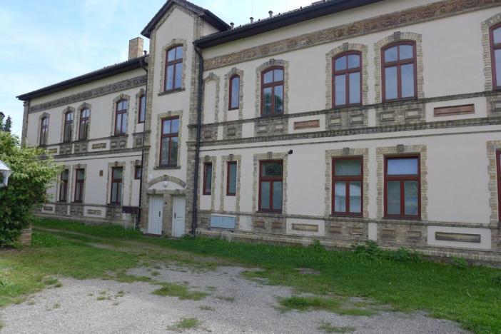 Prodej obchodního prostoru, Zliv, Nádražní, 900 m2