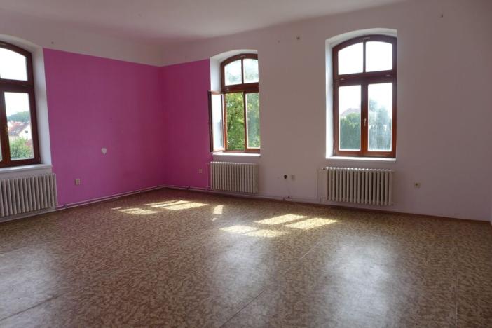 Prodej obchodního prostoru, Zliv, Nádražní, 900 m2