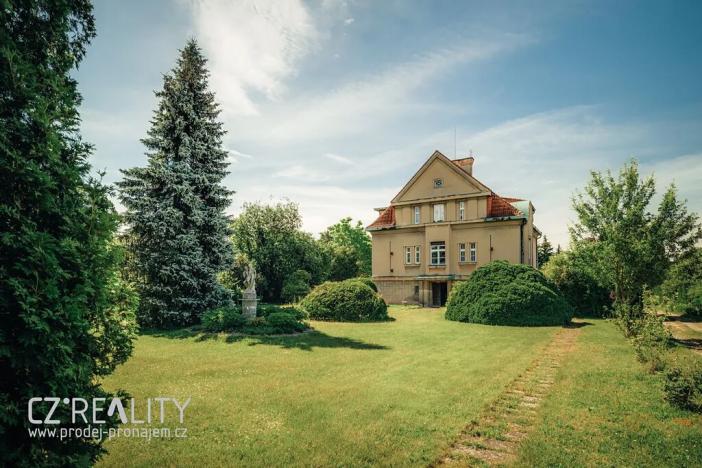 Prodej podílu vily, Praha - Klánovice, Ke znaku, 300 m2