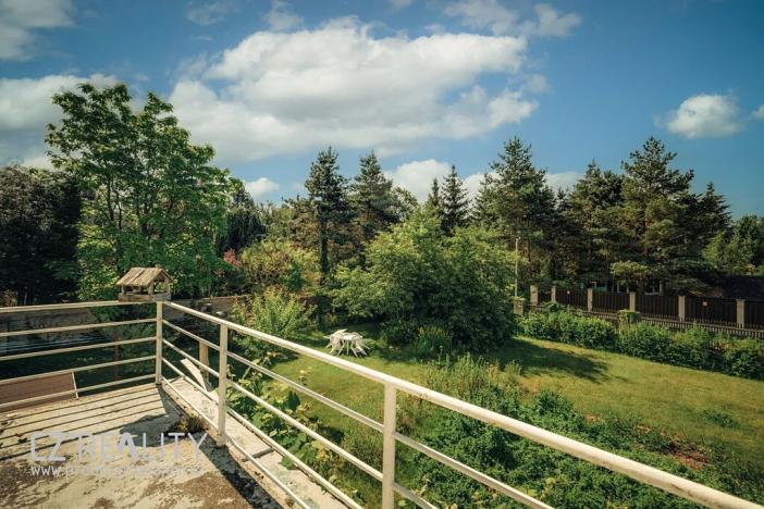 Prodej podílu vily, Praha - Klánovice, Ke znaku, 300 m2