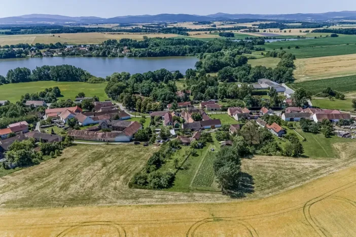 Prodej pozemku pro bydlení, Dívčice - Česká Lhota, 645 m2