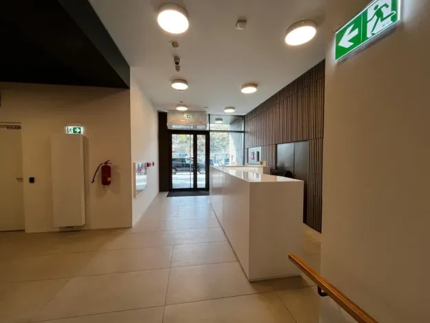 Pronájem bytu 2+kk, Praha - Smíchov, Šiklové, 56 m2