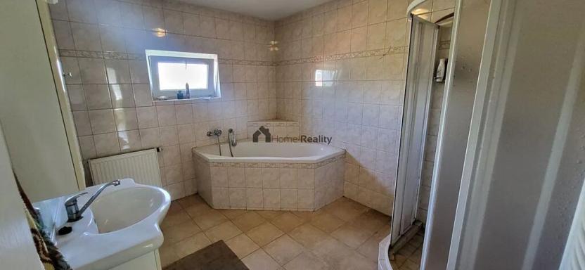 Prodej zemědělské usedlosti, Hladké Životice, Malá Strana, 250 m2