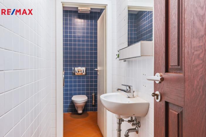 Pronájem obchodního prostoru, Praha - Staré Město, Staroměstské náměstí, 350 m2