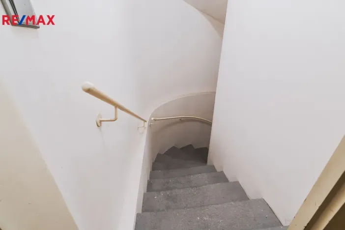 Pronájem obchodního prostoru, Praha - Staré Město, Staroměstské náměstí, 350 m2