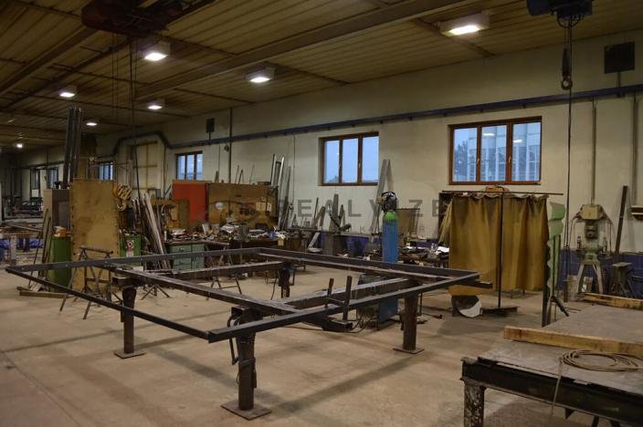 Pronájem výrobních prostor, Homole, 1000 m2