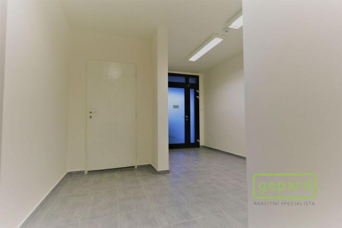 Pronájem kanceláře, Praha - Černý Most, Kpt. Stránského, 22 m2