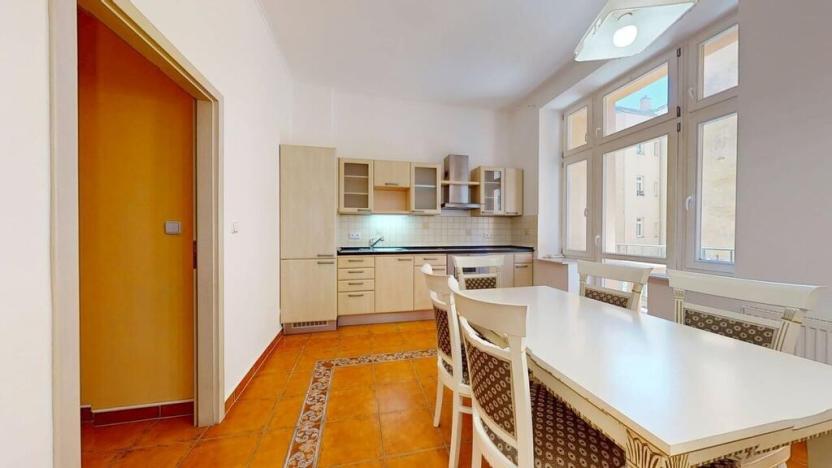 Prodej bytu 2+1, Karlovy Vary, Foersterova, 69 m2