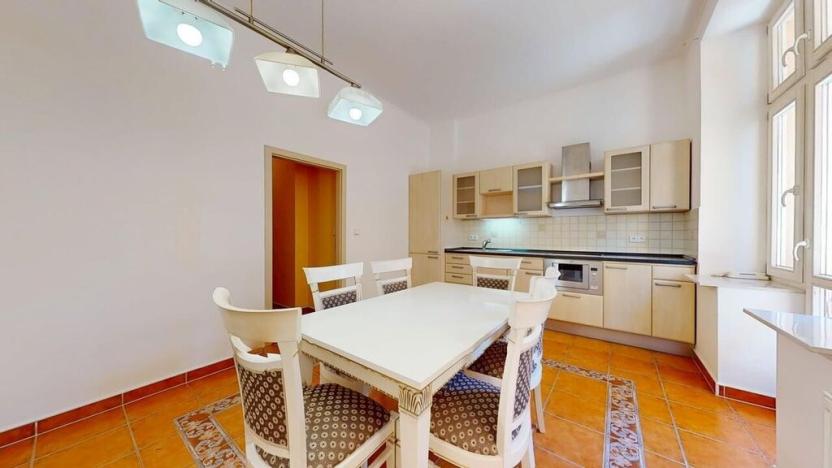 Prodej bytu 2+1, Karlovy Vary, Foersterova, 69 m2