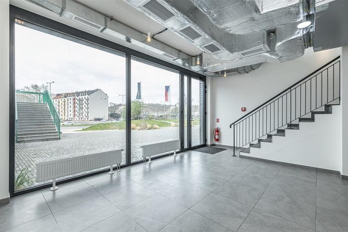 Prodej obchodního prostoru, Praha, U Pergamenky, 108 m2