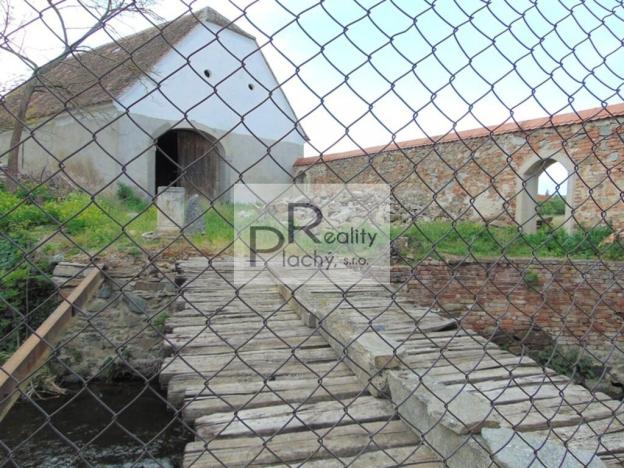 Prodej obchodního prostoru, Znojmo - Oblekovice, 1530 m2