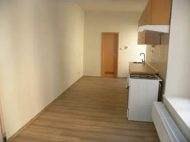 Pronájem bytu 1+kk, Jihlava, Komenského, 28 m2