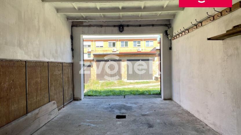 Pronájem garáže, Zlín - Příluky, 17 m2