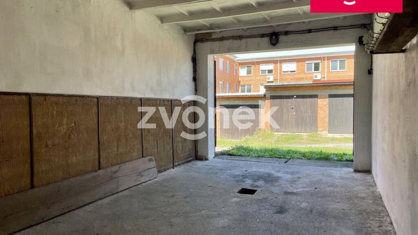 Pronájem garáže, Zlín - Příluky, 17 m2