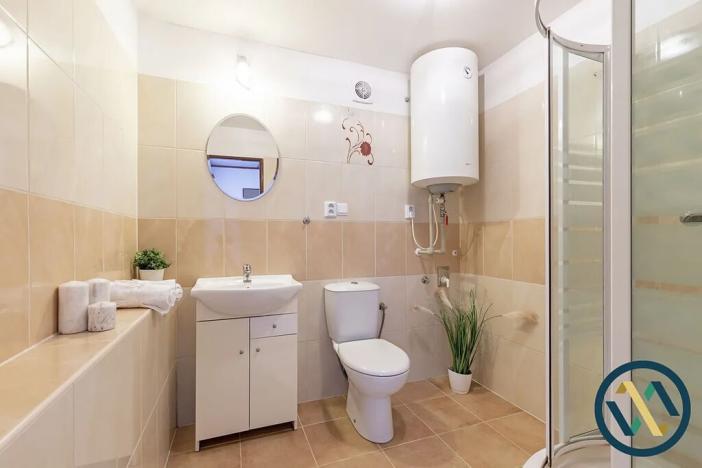 Prodej vinného sklepa, Strachotín, 192 m2