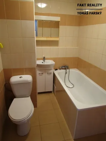 Pronájem bytu 1+kk, Děčín, Želenická, 21 m2