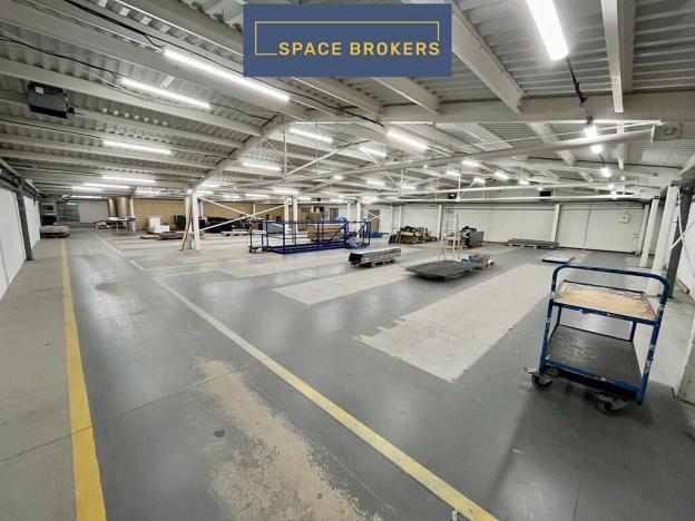 Pronájem skladu, Praha - Hostivař, Radiová, 2107 m2